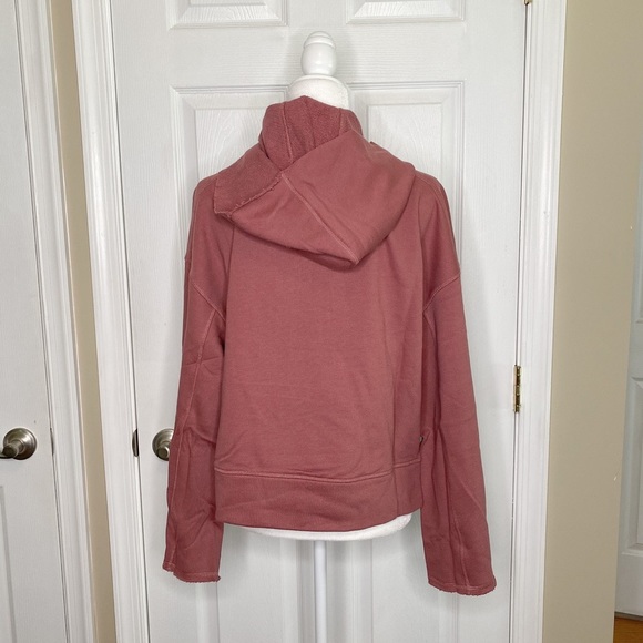 ALO Yoga Low Key Wide Sleeve Hoodie Rosewood - Picture 6 of 7